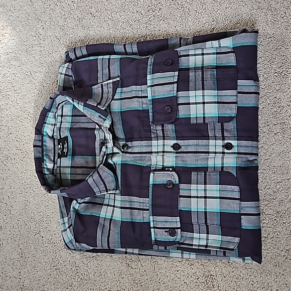 Oakley plaid button-up - Picture 2 of 7